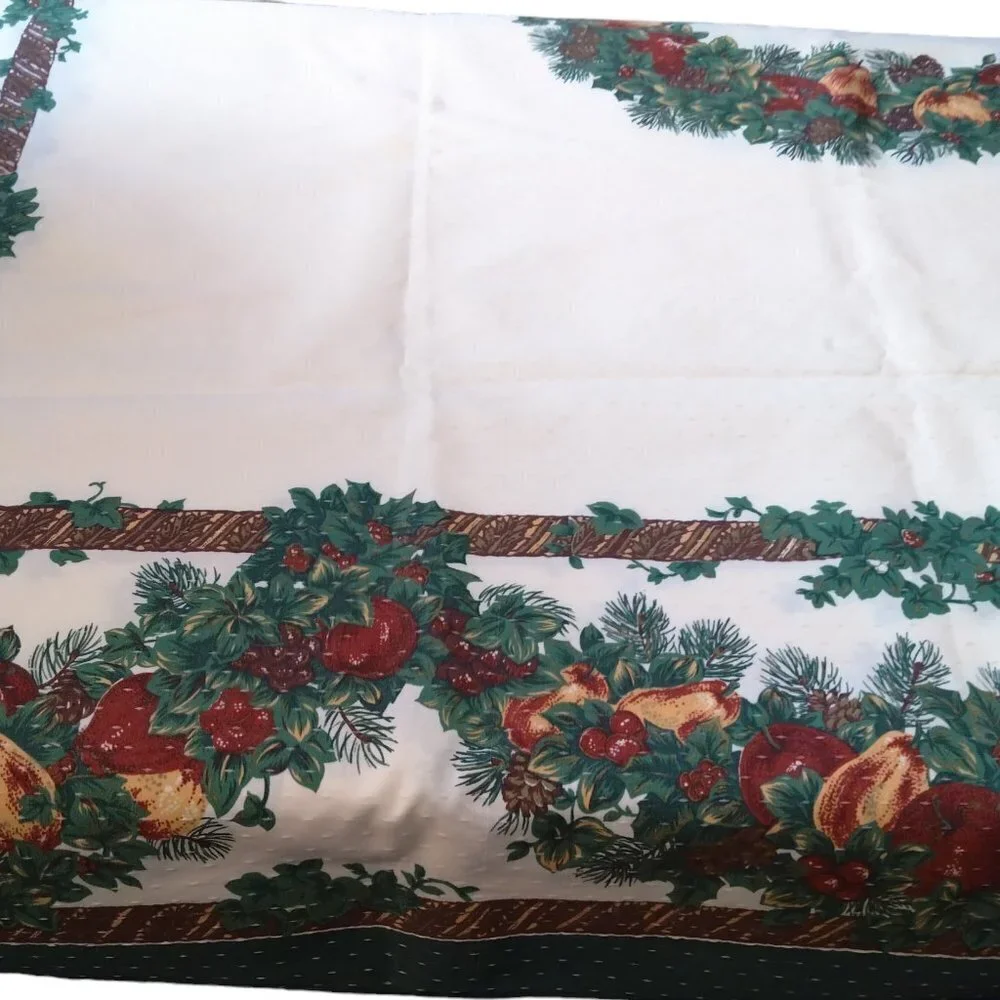 Christmas Rectangular Fruit Pinecone VTG Tablecloth 60 x 84 Inch Holiday Festive